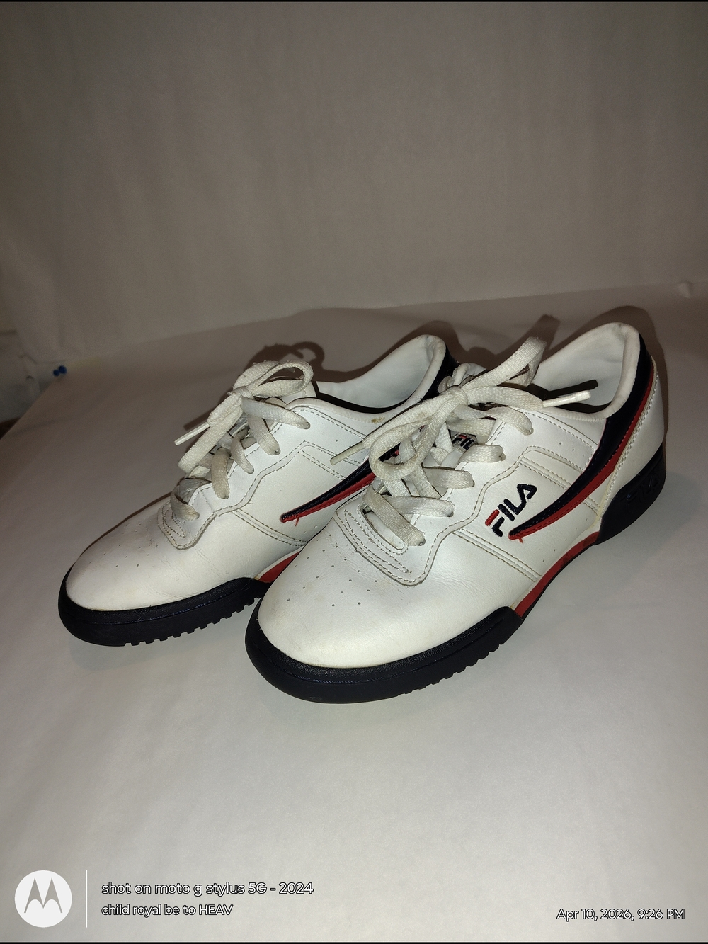 FILA White Leather Sneakers with Navy & Red Accents Sz 5.5